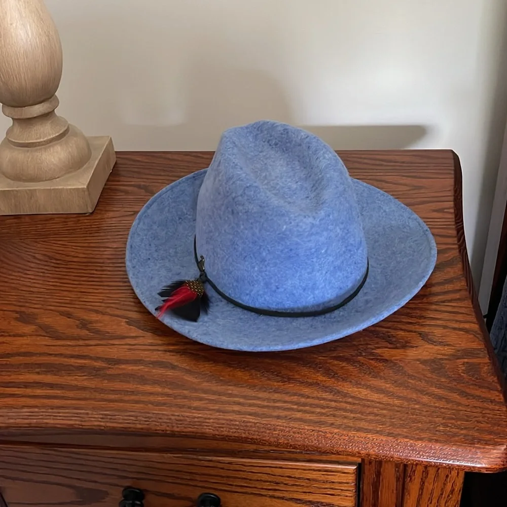 Ecua Andino Blue wool Felt Fedora Hat with Feather Accent. 100% wool. - Picture 3 of 9
